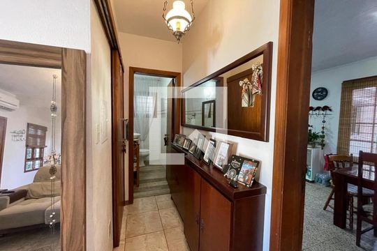 Casa à venda com 3 quartos, 235m² em Primavera, Novo Hamburgo