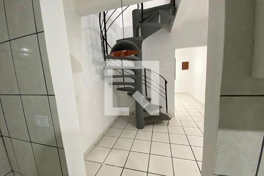 Casa à venda com 2 quartos, 120m² em Campo Grande, São Paulo