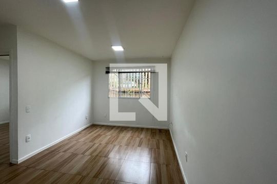 Apartamento à venda com 2 quartos, 42m² em Santo Afonso, Novo Hamburgo