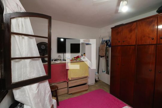 Quarto de casa à venda com 4 quartos, 162m² em Jardim Vila Formosa, São Paulo