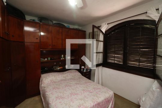 Quarto de casa à venda com 4 quartos, 162m² em Jardim Vila Formosa, São Paulo