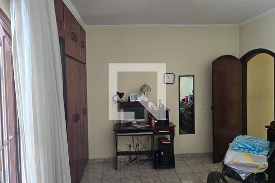Suíte 01 de casa para alugar com 4 quartos, 350m² em Vila das Bandeiras, Guarulhos