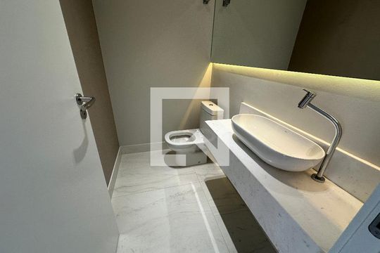 Lavabo de apartamento para alugar com 3 quartos, 228m² em Alphaville Empresarial, Barueri