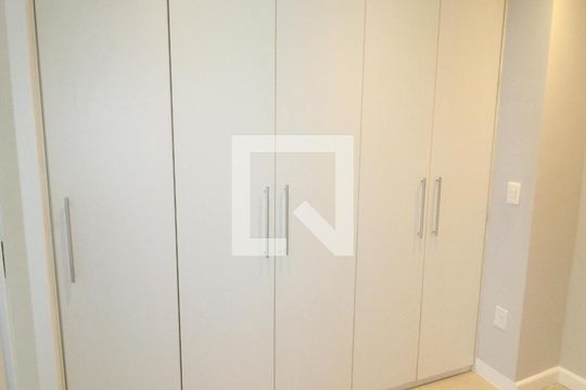 Suíte de apartamento para alugar com 1 quarto, 52m² em Parque Residencial Aquarius, São José dos Campos