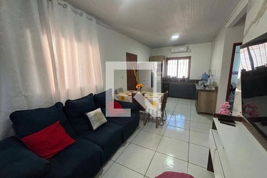 Sala de casa à venda com 2 quartos, 100m² em São Miguel, São Leopoldo
