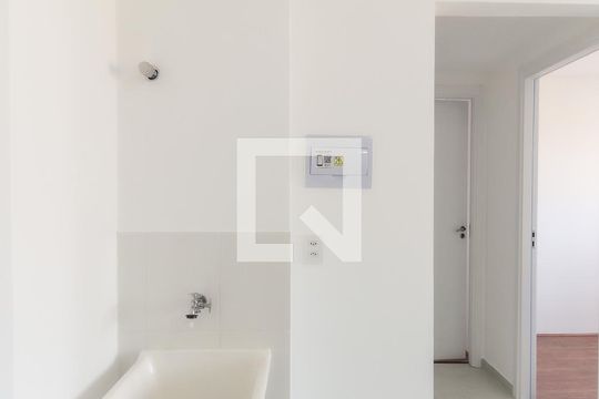 Sala - Cozinha de apartamento à venda com 2 quartos, 37m² em Guaianases, São Paulo