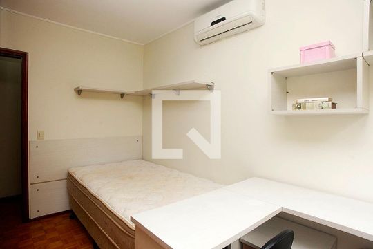 Quarto 1 de apartamento à venda com 2 quartos, 78m² em Rio Branco, Porto Alegre