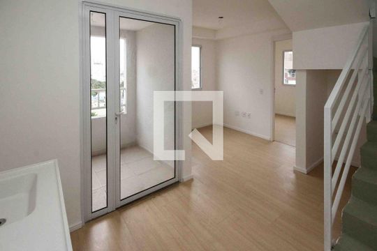 Apartamento para alugar com 1 quarto, 61m² em Vila Ema, São Paulo