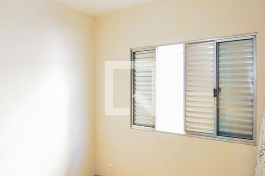 Quarto 1 de casa para alugar com 2 quartos, 208m² em Jardim Bebedouro, Guarulhos