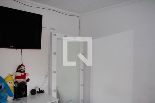 QUARTO 2 de apartamento para alugar com 2 quartos, 49m² em Jardim Santo Andre, São Paulo