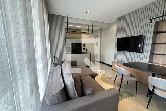 Sala de apartamento para alugar com 1 quarto, 55m² em Alphaville, Barueri