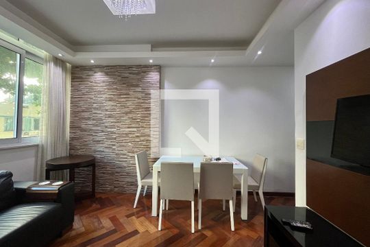 Apartamento à venda com 2 quartos, 73m² em Copacabana, Rio de Janeiro