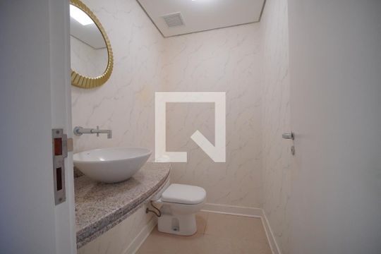 Lavabo de apartamento para alugar com 4 quartos, 206m² em Centro, Florianópolis