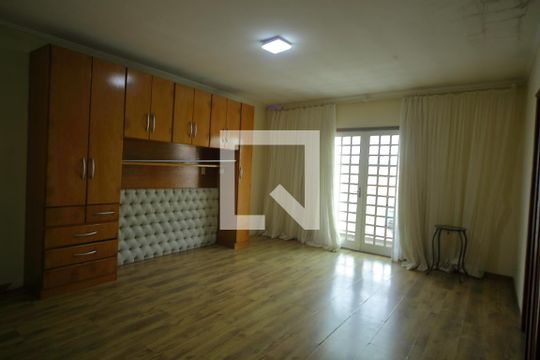Suíte  de casa à venda com 3 quartos, 318m² em Alvarenga, São Bernardo do Campo