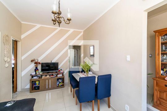 Sala de apartamento à venda com 2 quartos, 74m² em Olaria, Rio de Janeiro