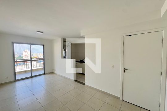 Sala de apartamento à venda com 2 quartos, 60m² em Picanço, Guarulhos