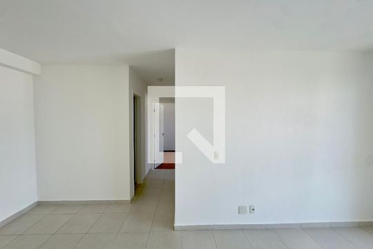 Sala de apartamento à venda com 2 quartos, 60m² em Picanço, Guarulhos