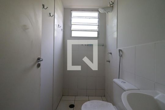 Banheiro de apartamento para alugar com 2 quartos, 45m² em Jardim Helena, Ribeirão Preto