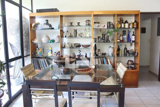 Sala de Jantar de casa de condomínio para alugar com 4 quartos, 200m² em Chácara das Paineiras, Cotia