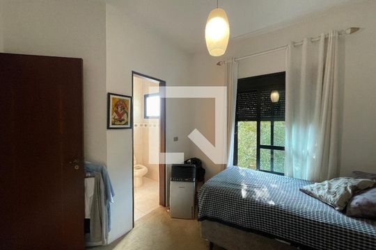 Quarto 2 de casa de condomínio para alugar com 4 quartos, 200m² em Chácara das Paineiras, Cotia