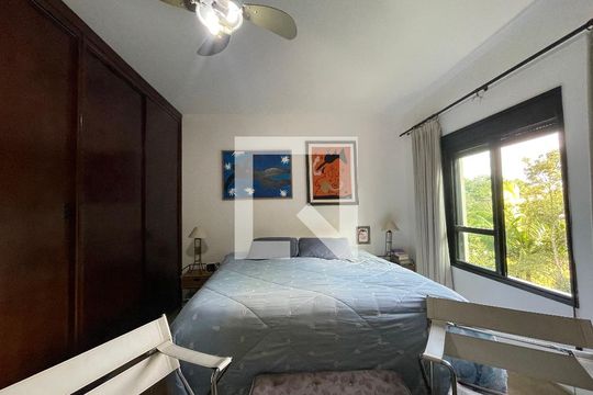 Quarto 1 de casa de condomínio para alugar com 4 quartos, 200m² em Chácara das Paineiras, Cotia