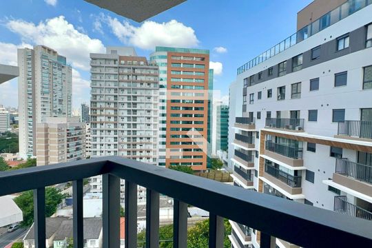 Varanda de kitnet/studio para alugar com 1 quarto, 27m² em Pinheiros, São Paulo