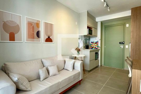 Sala de kitnet/studio para alugar com 1 quarto, 27m² em Pinheiros, São Paulo