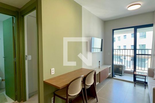Sala de kitnet/studio para alugar com 1 quarto, 27m² em Pinheiros, São Paulo