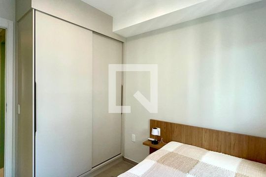 Quarto de kitnet/studio para alugar com 1 quarto, 27m² em Pinheiros, São Paulo