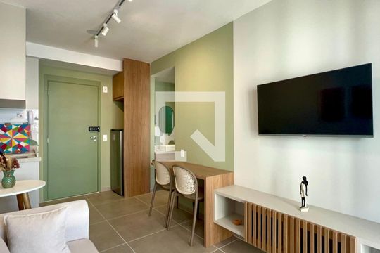 Sala de kitnet/studio para alugar com 1 quarto, 27m² em Pinheiros, São Paulo