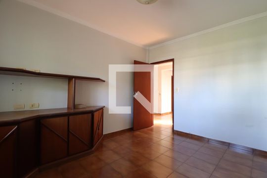 Quarto 1 de apartamento para alugar com 4 quartos, 203m² em Tabajaras, Uberlândia