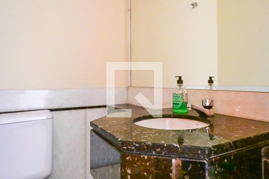 Lavabo de apartamento para alugar com 4 quartos, 159m² em Vila Andrade, São Paulo