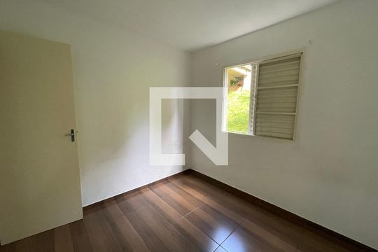 Quarto 1 de apartamento para alugar com 2 quartos, 52m² em Jardim Arco-iris, Cotia