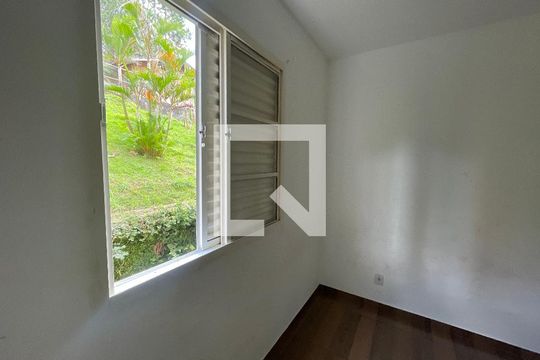 Quarto 1 de apartamento para alugar com 2 quartos, 52m² em Jardim Arco-iris, Cotia