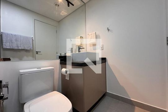 Banheiro de apartamento à venda com 1 quarto, 26m² em Vila Regente Feijó, São Paulo