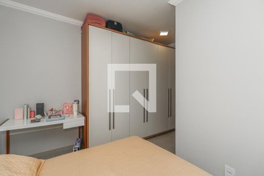 Quarto Suíte de apartamento à venda com 2 quartos, 76m² em Chácara das Pedras, Porto Alegre