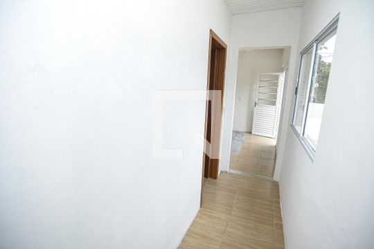Corredor de casa para alugar com 2 quartos, 45m² em Planalto, Viamão