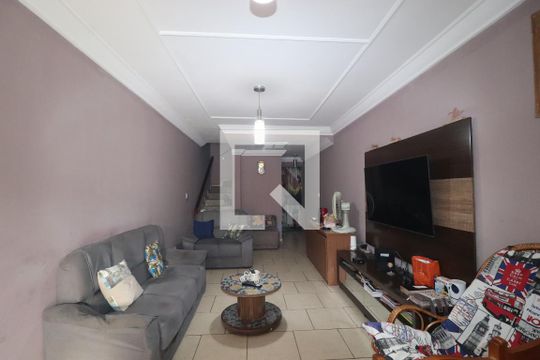 Sala de casa para alugar com 3 quartos, 116m² em Cidade São Jorge, Santo André
