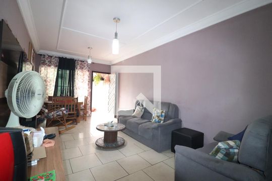 Casa à venda com 3 quartos, 116m² em Cidade São Jorge, Santo André