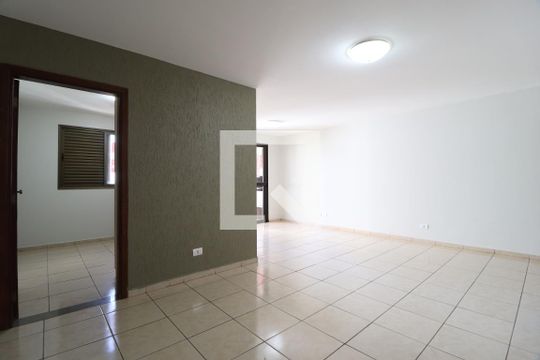 Apartamento para alugar com 3 quartos, 94m² em Tabajaras, Uberlândia