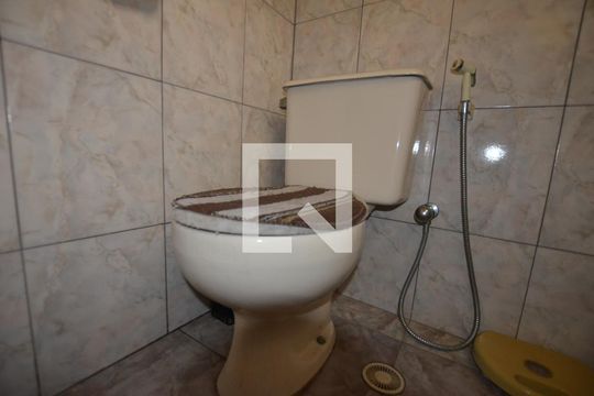 Banheiro da Suíte de apartamento para alugar com 2 quartos, 100m² em Jardim Sulacap, Rio de Janeiro