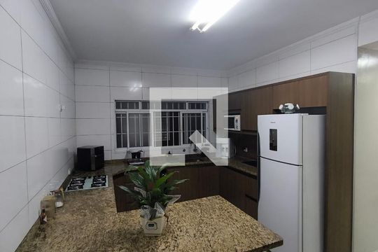 Cozinha de casa à venda com 3 quartos, 356m² em Jardim Munhoz, Guarulhos