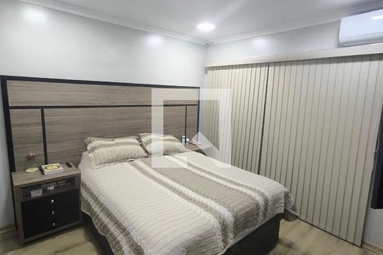 Quarto de casa à venda com 3 quartos, 356m² em Jardim Munhoz, Guarulhos