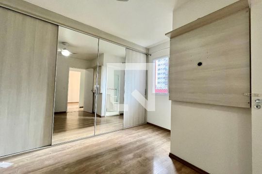 Suite de apartamento à venda com 2 quartos, 60m² em Jardim Prudência, São Paulo