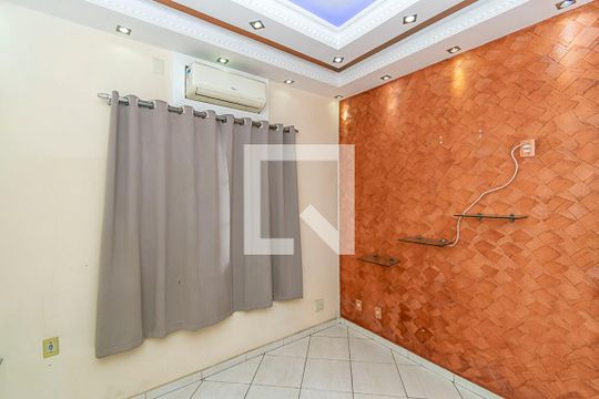 Quarto de casa à venda com 1 quarto, 166m² em Penha Circular, Rio de Janeiro