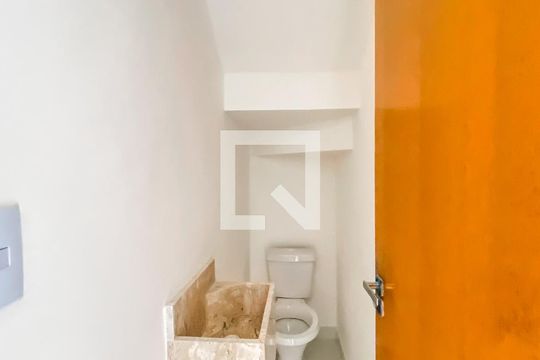 Lavabo  de casa à venda com 3 quartos, 140m² em Jardim Lisboa, São Paulo