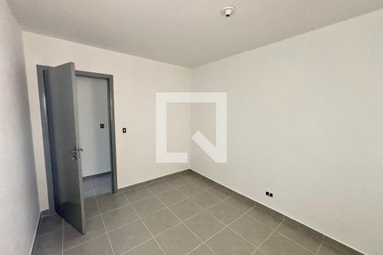 Quarto 1 de casa para alugar com 2 quartos, 55m² em Jardim Dayse, Ferraz de Vasconcelos