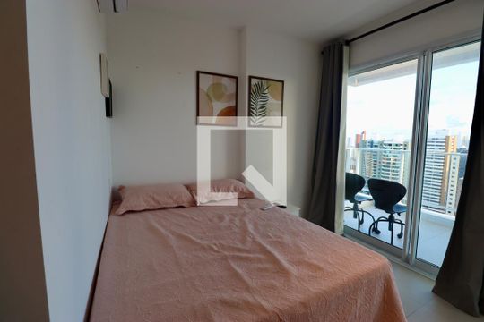 Studio de apartamento para alugar com 1 quarto, 29m² em Caminho das Árvores, Salvador