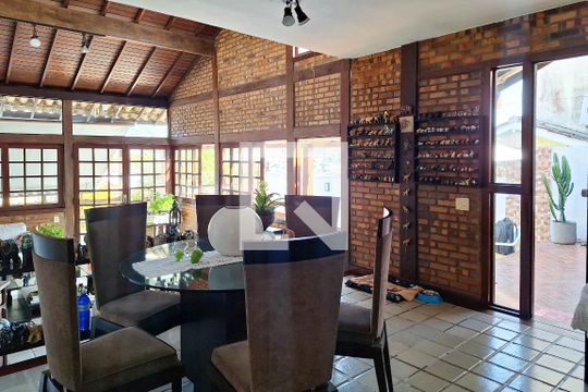 Sala 2 de casa de condomínio à venda com 4 quartos, 235m² em Badu, Niterói