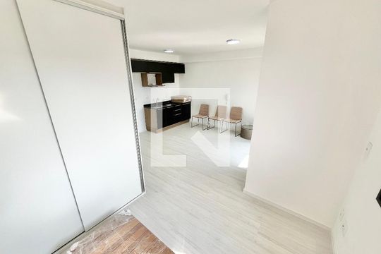 Sala/Quarto/Cozinha de kitnet/studio para alugar com 1 quarto, 31m² em Parada Inglesa, São Paulo